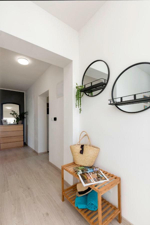 Sunsplash Apartments Pula Bagian luar foto